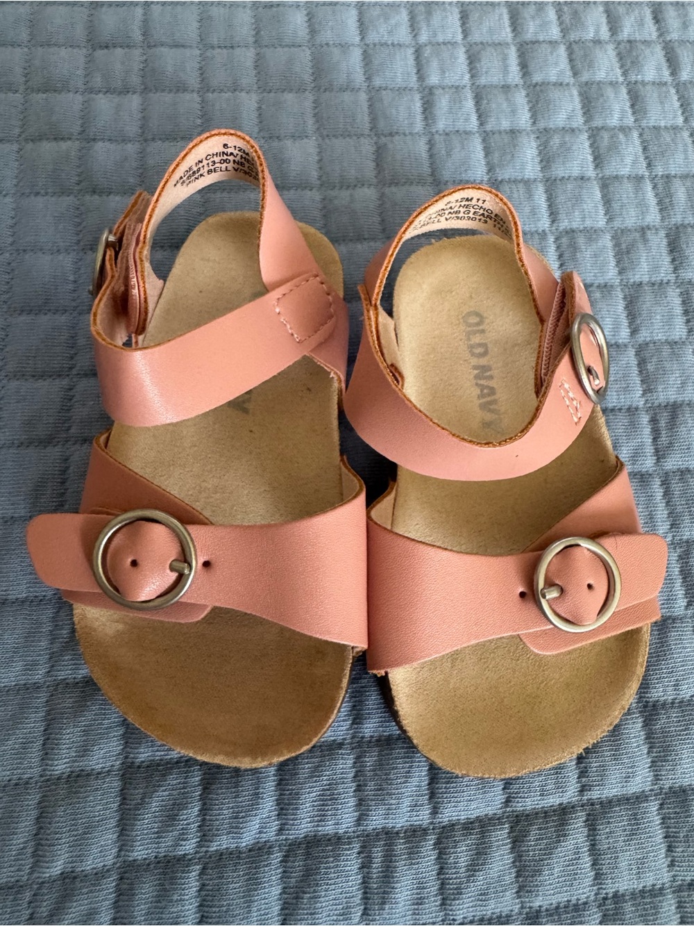 Old Navy Peachy Pink Toddler Buckle Sandals 6-12m